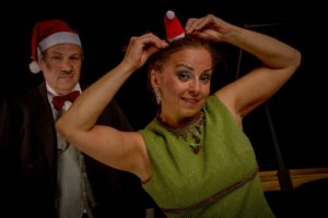 Duo PianLOLA Vorschau: Das Weihnachtskabarett Ja ist denn heut schon Weihnachten? Lola und Jorge im Weihnachtslook